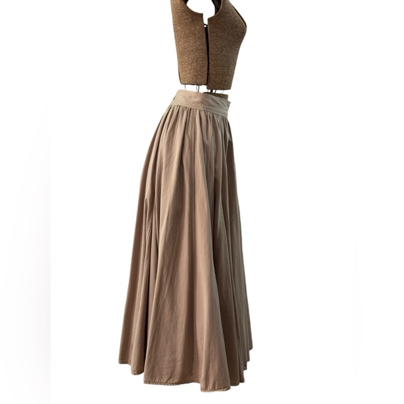 1990’s Western Style Khaki Full Skirt by Kenneth Gordon - Picture 4 of 6